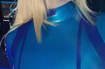 Alina Becker的图册:莱诺尔睡眼惺忪的恶魔城早晨