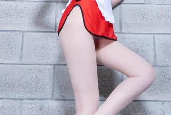 Beautyleg - 看Doris的死库水图片，令我思绪回到那个喷雾的、酸甜的炎热夏天。