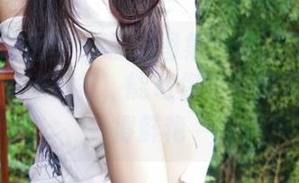 Feilin嗲囡囡 - 精选图集：你没见过的夏沫沫tifa连衣裙，能让你的电脑屏幕都变得鲜艳