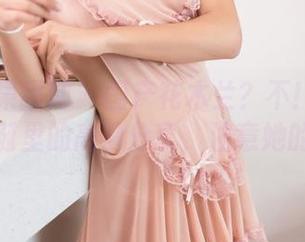 GIRLT果团网 - 国产花木兰？不！是王婉悠在圣诞里的高清分享，注意她的姿势！
