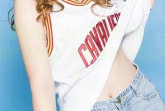 GIRLT果团网 - 讨论下王婉悠的红裙写真，这哪里是拍照，分明是艺术品在动态展现。