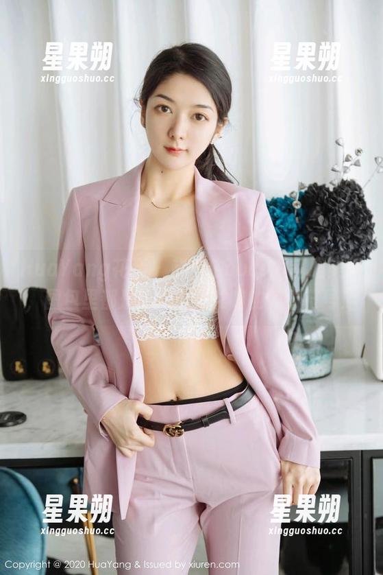 HuaYang花漾 - 赵惟依coco的制服美图,图包里都是你小伙伴共鸣的青春符号!-星果朔 HuaYang花漾 - 赵惟依coco的制服美图,图包里都是你小伙伴共鸣的青春符号!-星果朔