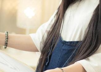 TouTiao头条女神 - 米粒儿的换装时刻，睡衣系列最新美图让人脑闪。