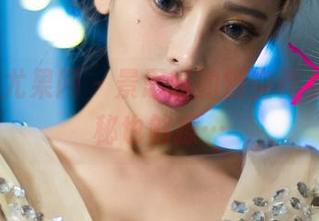 UGirls尤果网 - 景思晴的镂空作品，够隐秘也够撩…