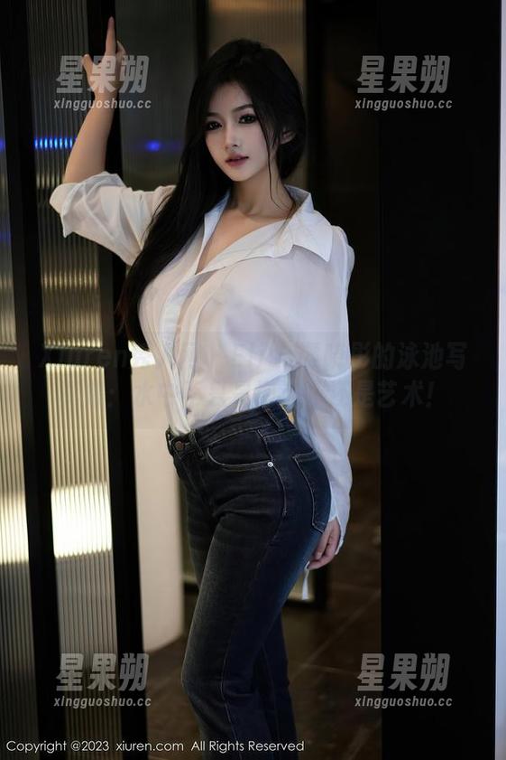 Xiuren秀人网 - Elise谭晓彤的泳池写真集:水中不只是泡泡,还是艺术!-星果朔 Xiuren秀人网 - Elise谭晓彤的泳池写真集:水中不只是泡泡,还是艺术!-星果朔