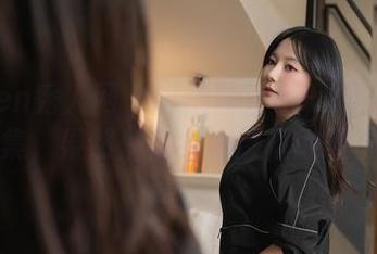 Xiuren秀人网 - 看陆萱萱cecillia的粉色合集，果然是少女心爆棚的节奏啊。