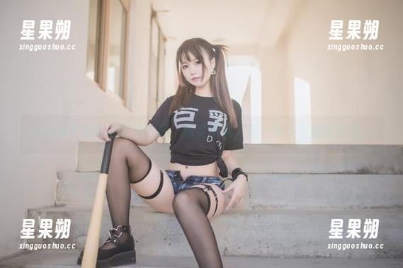 yoko夏宅高清旗袍图册,摆姿势呢,是一种小小的默契吧...-星果朔 yoko夏宅高清旗袍图册,摆姿势呢,是一种小小的默契吧...-星果朔