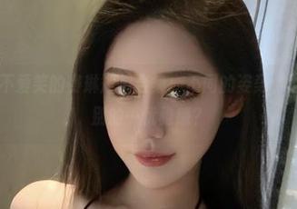 微密圈 - 不爱笑的赛琳短裤合集：不同的姿势，给人一种特别的…优雅感？