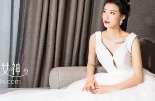 克拉女神 - 在办公室里的瑞莎：写真合集，一个‘办公’也可以很迷人