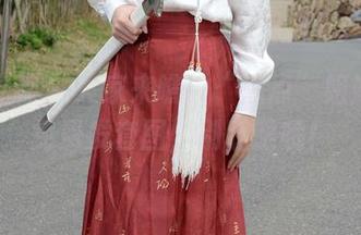 初夏女神 - 大家来瞧！“点点”姐妹同台免费发套图，别眨眼哦！