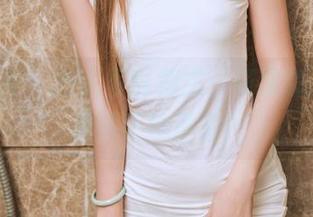 头条女神 - 进入写真模式，筱溪的JK美图足够让我停留！