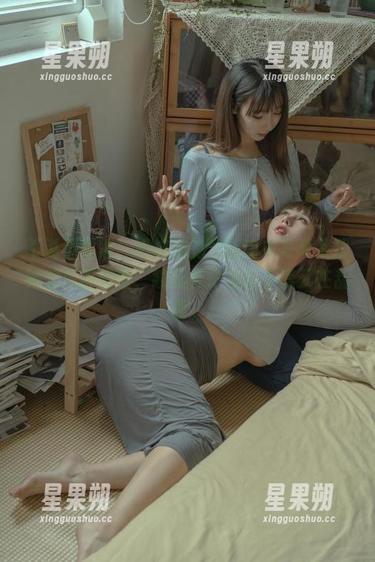 不说不要紧，奶桃桃的浅蓝内衣写真集犹如云朵般轻柔，哎我肚子里的小鹿又在乱撞。-星果朔