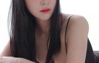 美图上的姜仁卿(강인경)，护士的造型让我想到了白衣天使，不过我还是怕打针。