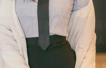 尤蜜荟 - 一张灰丝的自拍：周于希sandy写真中的福利，只为懂的人