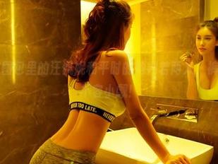 推女神 - 这图包里的汪佩妮和平时的她判若两人，裤里丝的威力不容小觑！