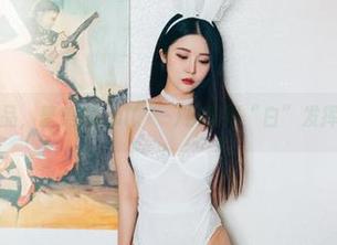 这张白丝作品，普美Bomi(보미)果真把“白”发挥到了极致！