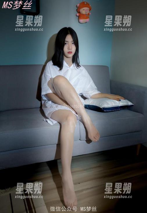 梦丝女神 - 当楼道遇上素颜女神:玥玥的无滤镜写真揭秘!图包让你一秒掉入日常小确幸!-星果朔 梦丝女神 - 当楼道遇上素颜女神:玥玥的无滤镜写真揭秘!图包让你一秒掉入日常小确幸!-星果朔