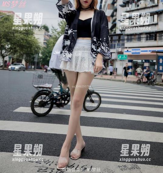 梦丝女神 - 雪馨带来的在线丝袜美图,不得不说,穿上这样的袜子日子肯定乐呵呵。-星果朔 梦丝女神 - 雪馨带来的在线丝袜美图,不得不说,穿上这样的袜子日子肯定乐呵呵。-星果朔