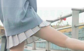 梦丝女神 - 香萱的睡衣写真在线播出，看得我甚至开始思考人生和选睡衣的哲学问题！