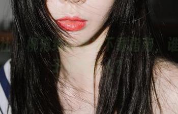 波萝社 - 柳侑绮的棉袜下载指南，谁说袜子不能迷人？