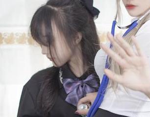 洛璃LoLiSAMA私拍那股惬意，镇海是个舔屏状态的小清新吗？