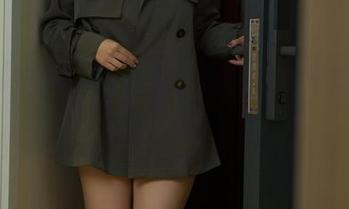 浅安安体操服新造型，是否美图中的‘运动型’女神？