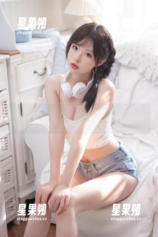 清水由乃校园漫步,瞧!这张原图滑稽可爱。-星果朔 清水由乃校园漫步,瞧!这张原图滑稽可爱。-星果朔