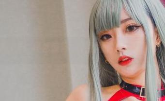 清颜颜子：黑色惊艳，这组图片让衣柜嫉妒了！