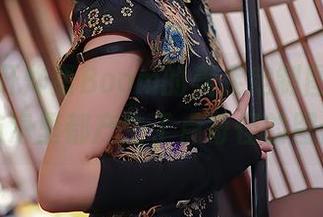 每次翻开炸蛋Boom的美足定制图集，我的脑海里都产生了点奇怪的图像。
