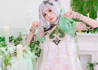 爆机少女喵小吉带你看旅拍界的cos新风潮，太有意境了！