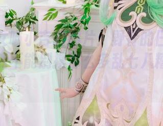 爆机少女喵小吉的图片：野餐的日子真好，但你能不能别摆那么多乱七八糟的道具？