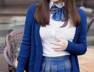 秀人网 - 大琪琪Emily和她的裤里丝-图包精选，今天的选择让你无所适从。