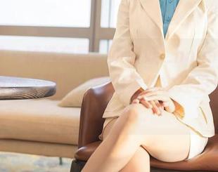 秀人网 - 精选套图：小蛮妖_honey的丝袜太为难“腿”，你们确信它还没放弃吗？