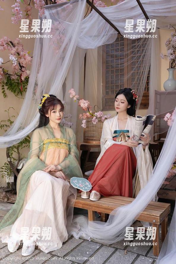 秀人网 - 图集里的芝芝Booty学姐，无圣光也能撩的技巧，绝了！-星果朔