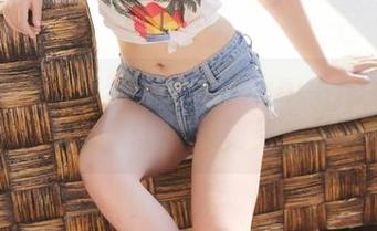 美媛馆 - 圣诞快乐！但Manuela玛鲁娜的写真作品让我想到另一种幽暗