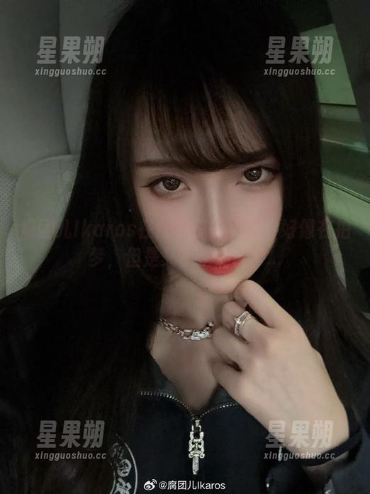 腐团儿Ikaros在红裙里的美图:好像在拍梦,但是又不是那种梦...-星果朔 腐团儿Ikaros在红裙里的美图:好像在拍梦,但是又不是那种梦...-星果朔