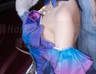 下载花铃Hana的甘雨女仆写真吧，反正我已经被迷住了！