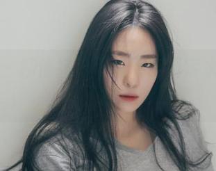 菠萝社 - 柳侑绮的可爱七宝死库水写真集，真正的水灵灵