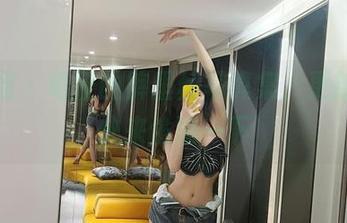 微密圈 - 葛征的裤里丝写真集，更新了，快来偷瞄一下