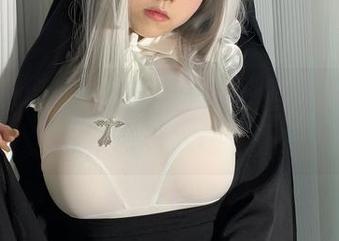 微密圈 - 又是葱油饼er的写真，她的美腿竟然让我分心到想吃油饼！