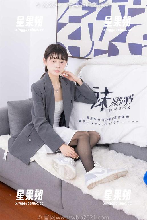 袜啵啵 - 超级好看的高跟凉鞋？最新芝士的原图让你大开眼界！-星果朔
