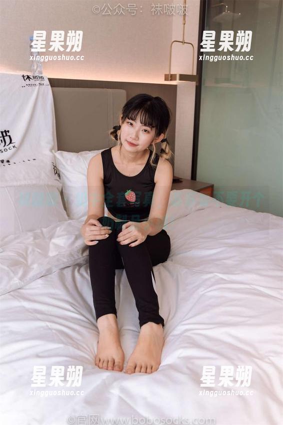 袜啵啵 - 奶牛全套写真,苏苏要不要开个奶制品小摊!-星果朔 袜啵啵 - 奶牛全套写真,苏苏要不要开个奶制品小摊!-星果朔