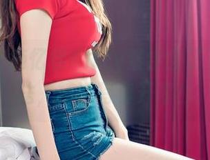 青豆客 - 施忆佳Kitty酱学会了吊带新玩法，精选写真开幕！